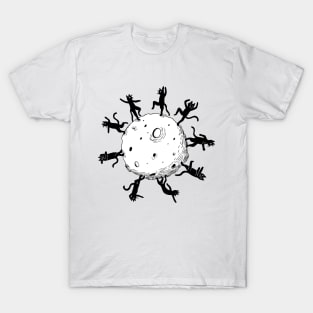 Cats dancing on the moon T-Shirt